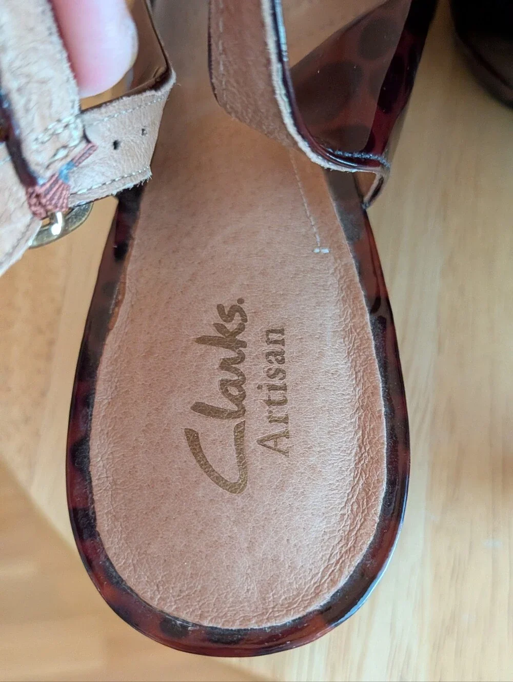 Clarks Artisan Brown Leopard Patent Slingback Peep-Toe Wedges Size 11
